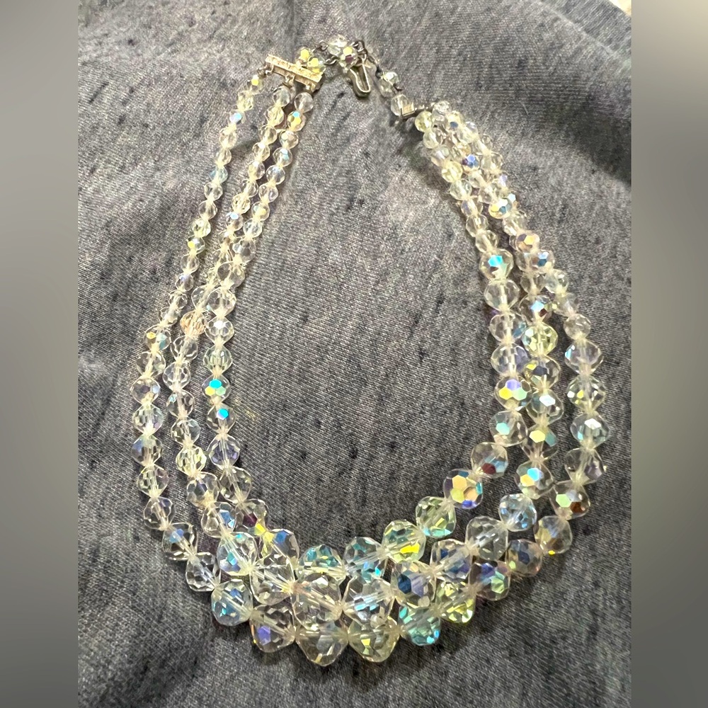 Elegant Crystal Beaded Necklace